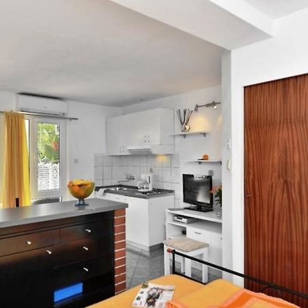 Studio Apartments 4 Two Bol Luaran gambar